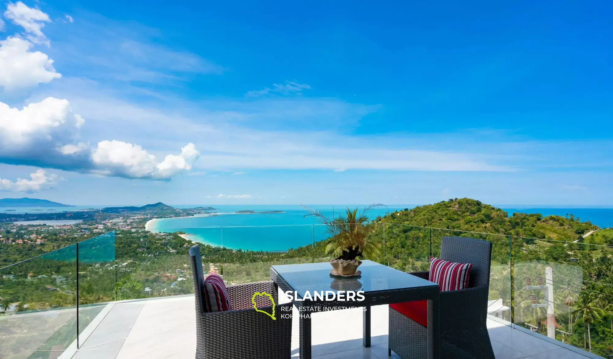 Spacieuse villa de haut niveau de 4 chambres avec vue sur la mer à Chaweng Noi