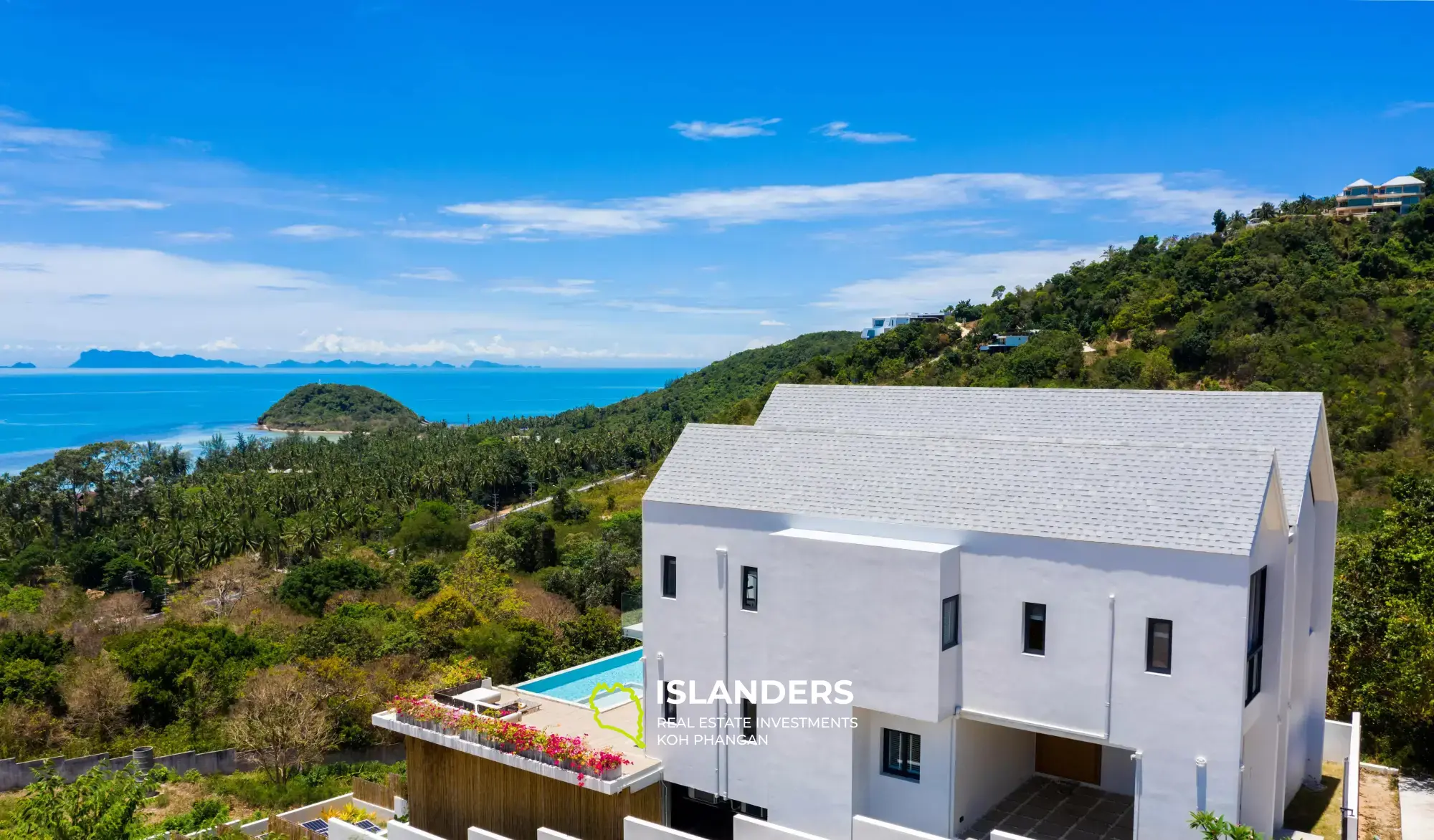 Magnifique villa de 3 chambres avec piscine et vue sur la mer au coucher du soleil avec système solaire à Koh Samui