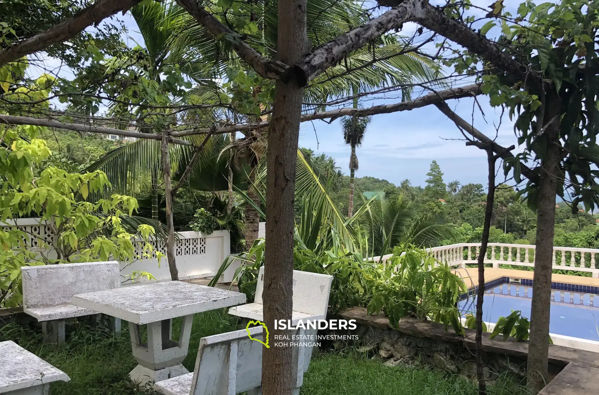 Villa 4 chambres avec piscine et vue sur la mer et appartement à Maret