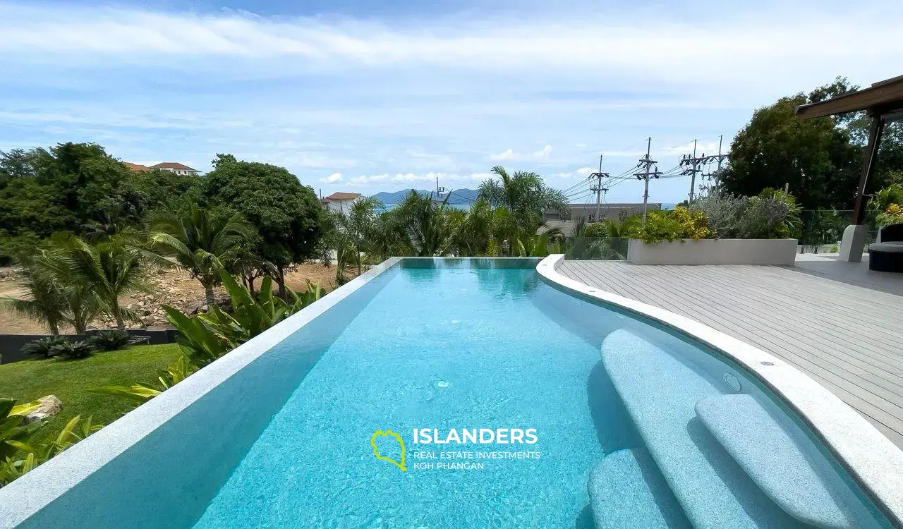 Villa de 4 chambres avec piscine à Plai Laem sur un immense terrain paysagé