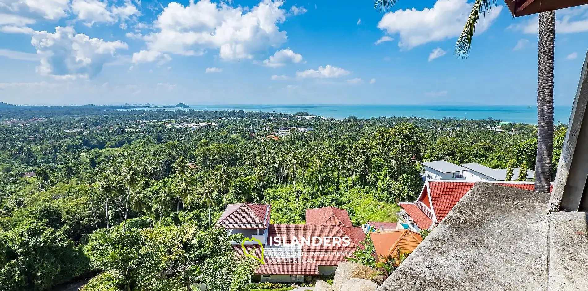 Beau terrain avec bâtiment près de la plage de Nathon à vendre