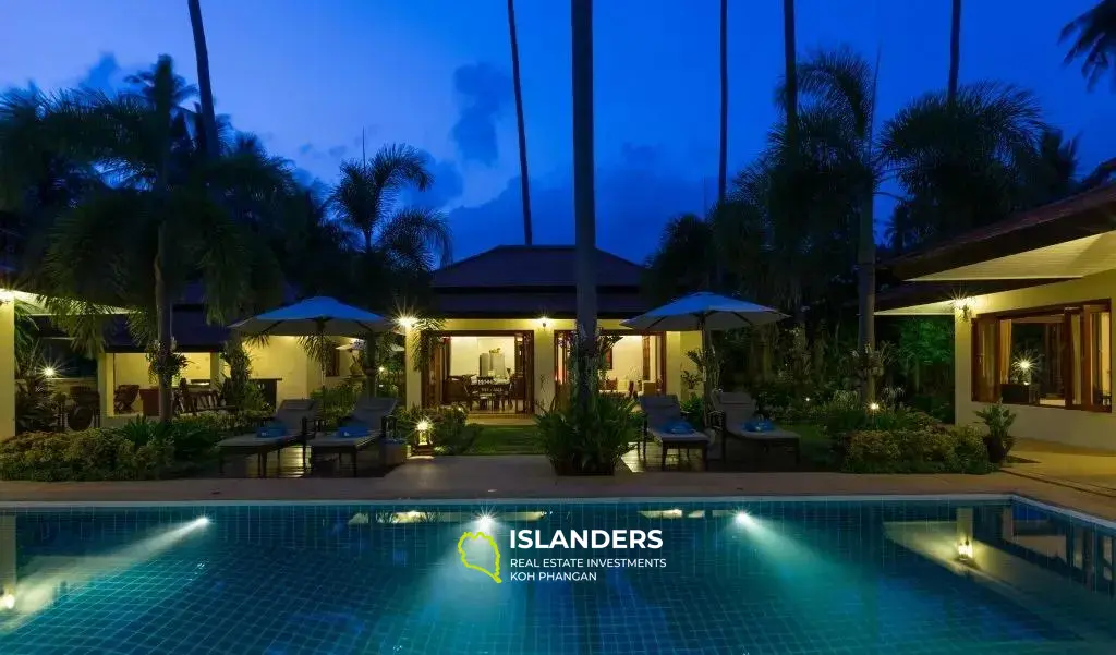 Villa 4 chambres avec piscine en bord de mer à Na Muang et grand jardin