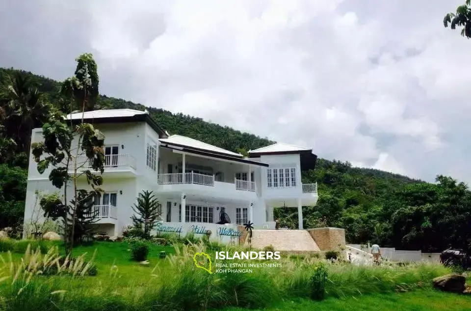 4BR Villa avec piscine et vue sur la montagne à Koh Samui