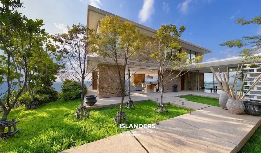 Ultimate Luxury Villa with the Sea View in Taling Ngam