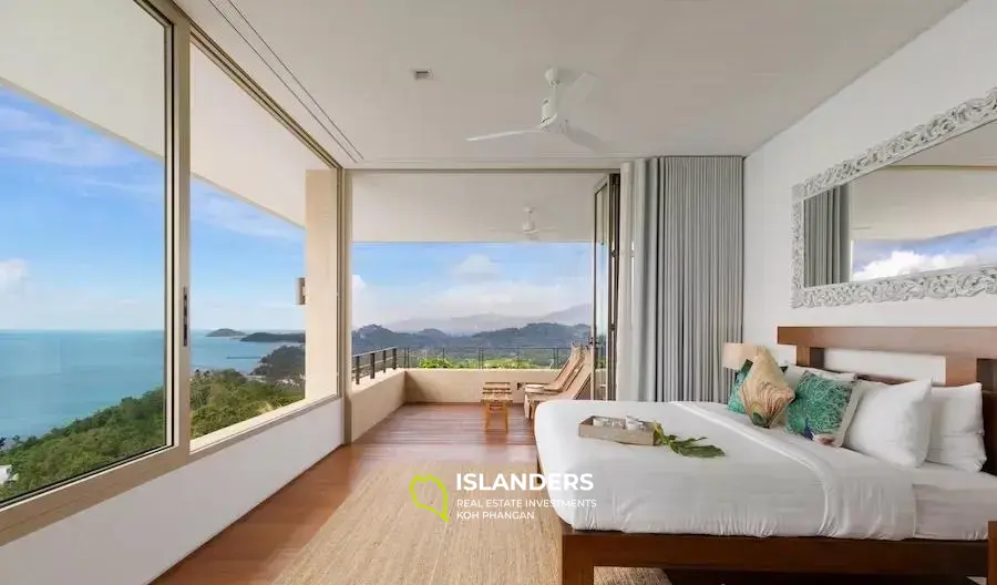 Ultimate Luxury Villa with the Sea View in Taling Ngam