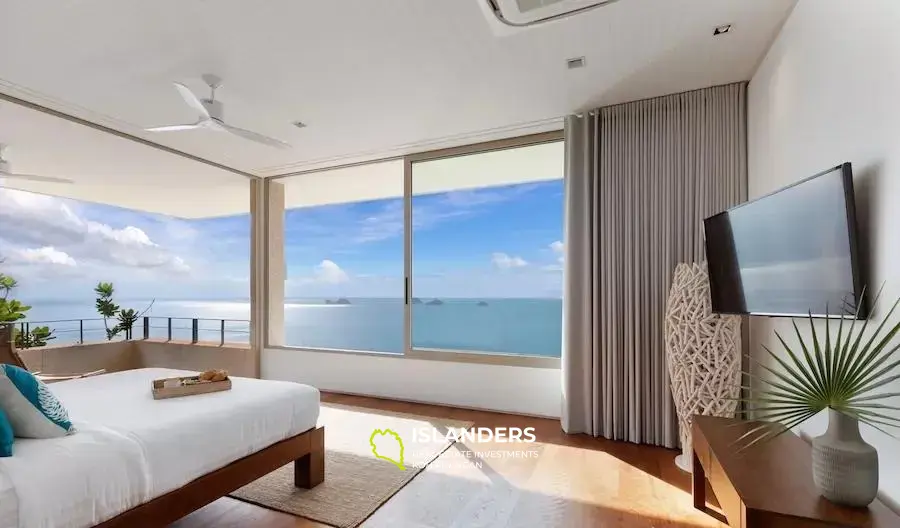 Ultimate Luxury Villa with the Sea View in Taling Ngam