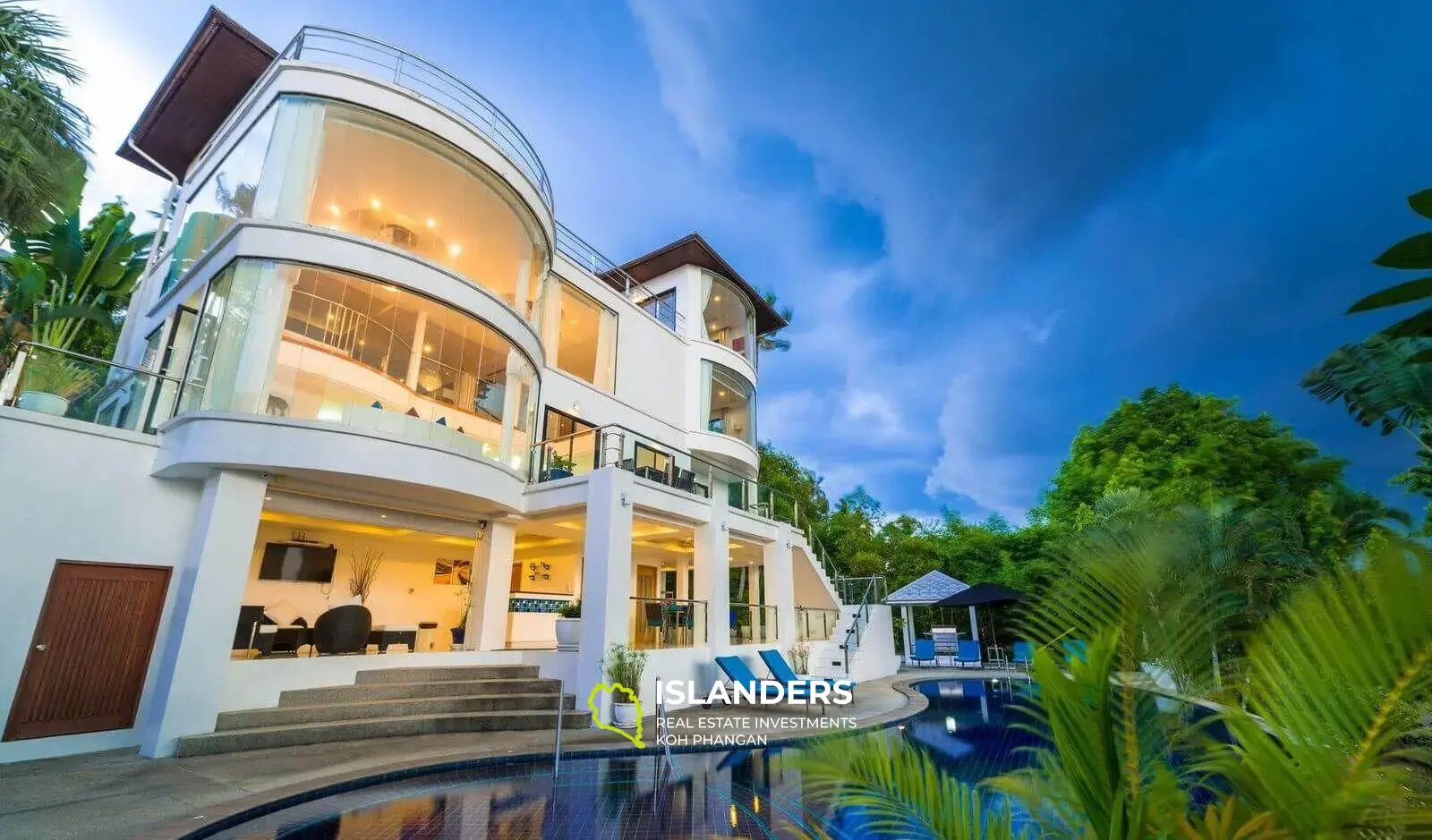 Lux 4-Level, 4-Bed, 4-Bath Nathon Seaview Villa ที่ไม่ซ้ำใครอย่างแท้จริง