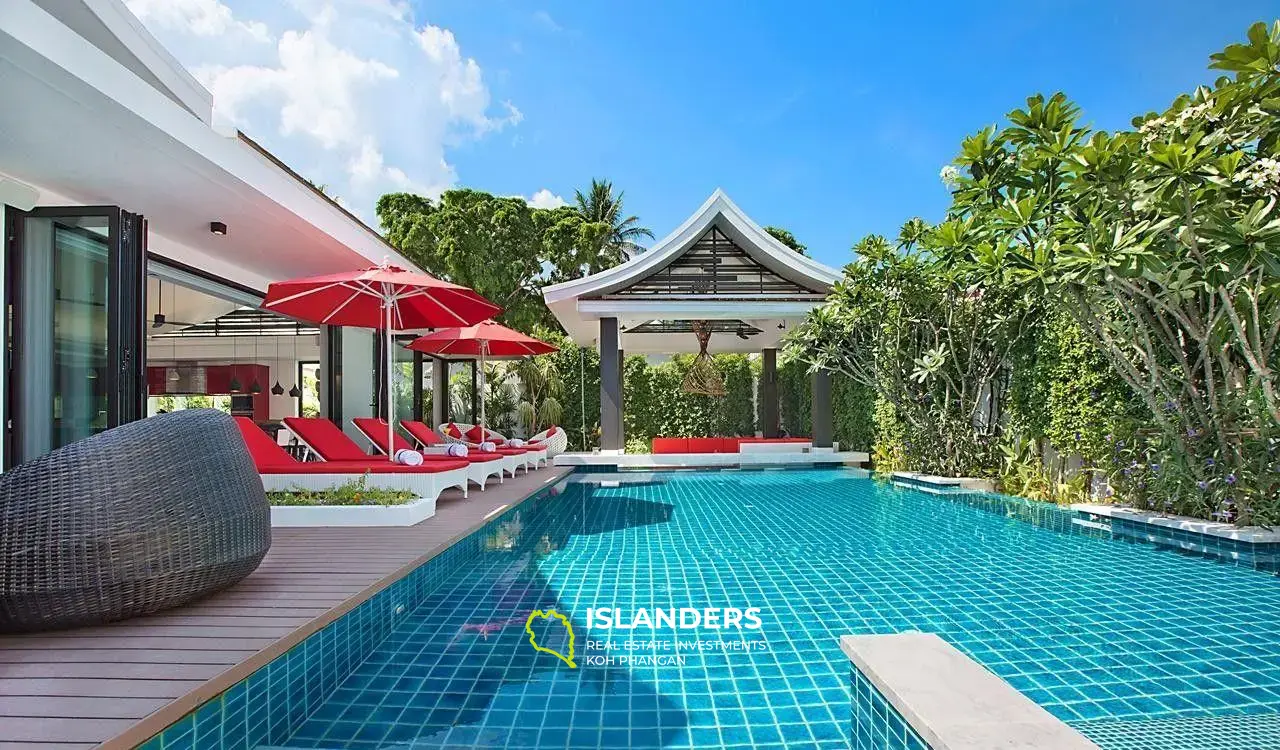 וילה עם 5 חדרי שינה למכירה ב-Samui Beach Properties