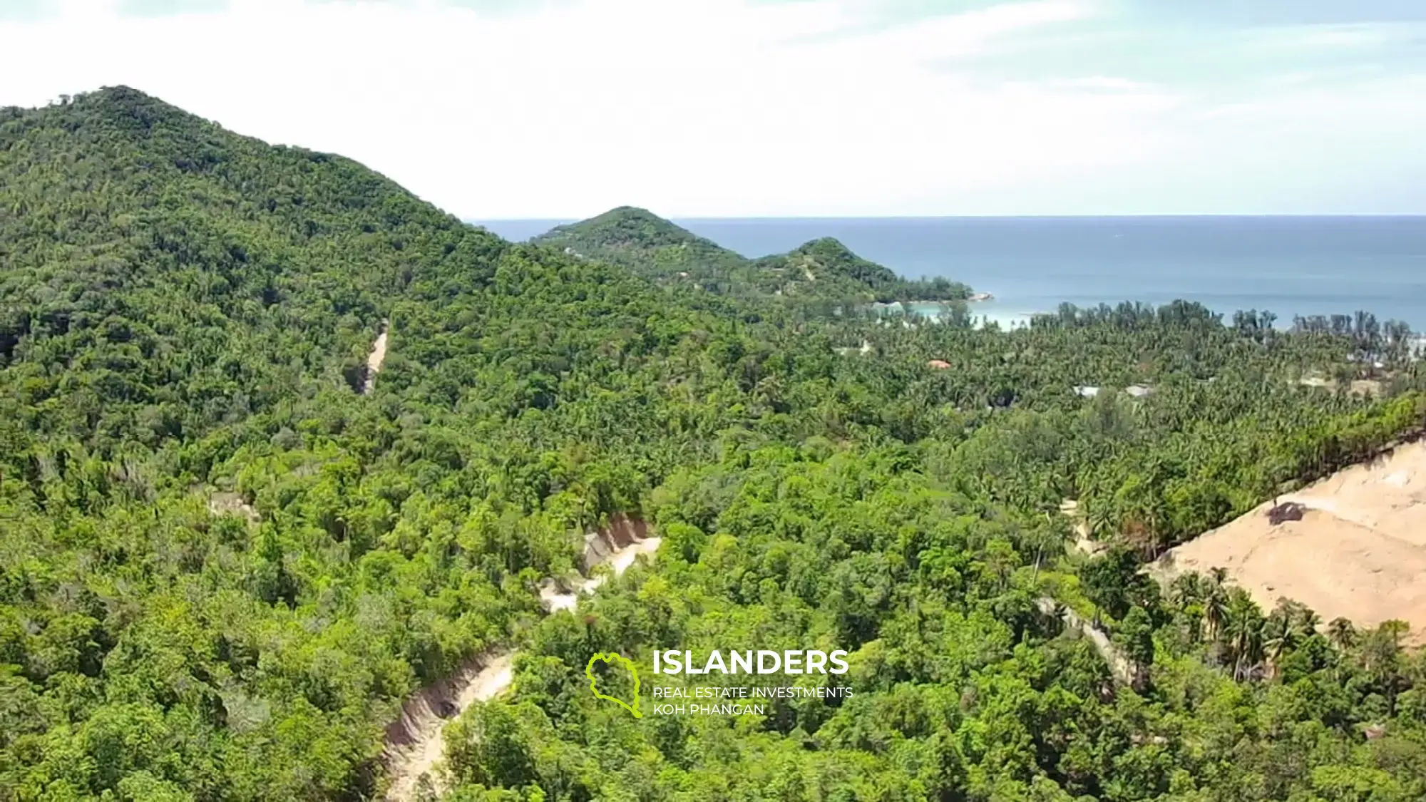 Ideales Land für Ihr Projekt. 48 Rai Land, Meerblick. Verkauf als Ganzes. Blühendes Chaloklum-Gebiet.