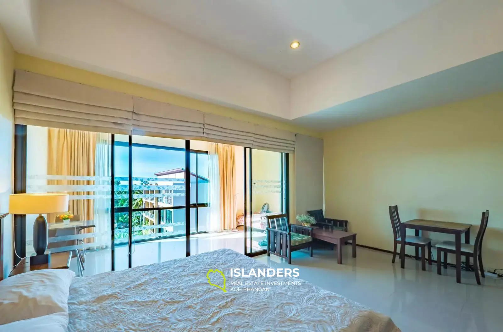 Studio Condo with garden view for sale at Avanta Condominium