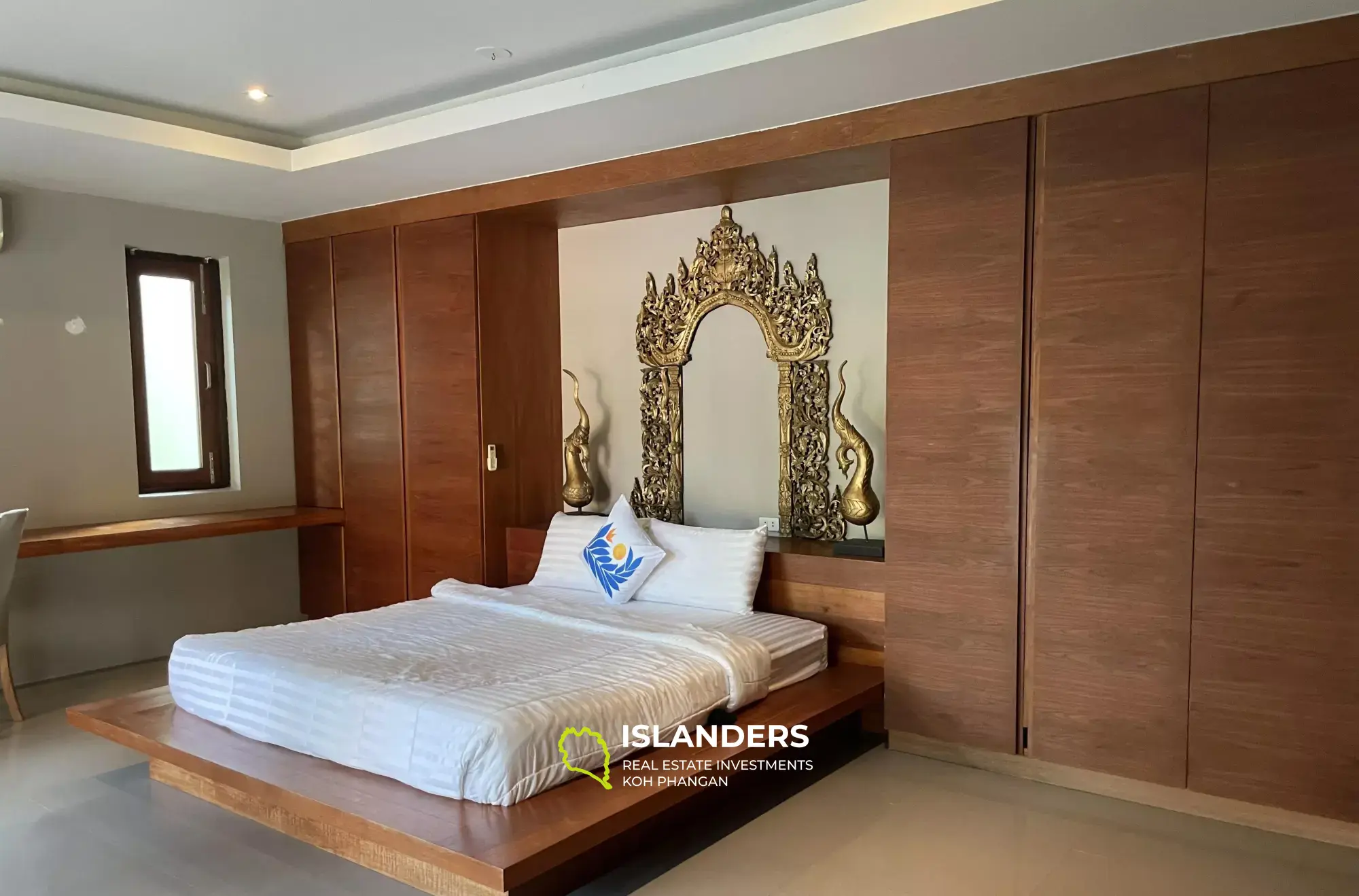3 Bedroom Teakwood Villa in Bangrak for Rent
