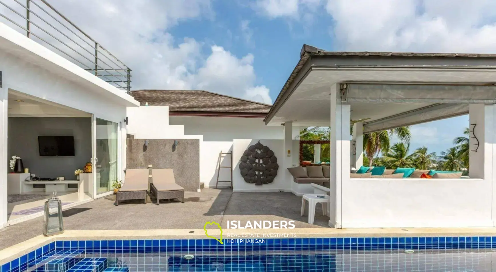 Modern 3-Bedroom Sea View Pool Villa in Chaweng
