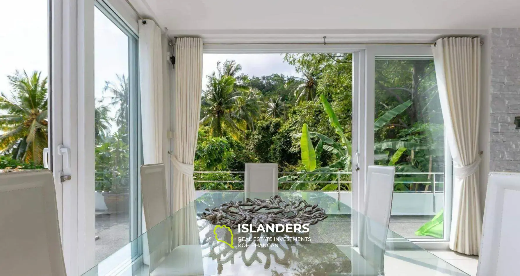 Modern 3-Bedroom Sea View Pool Villa in Chaweng