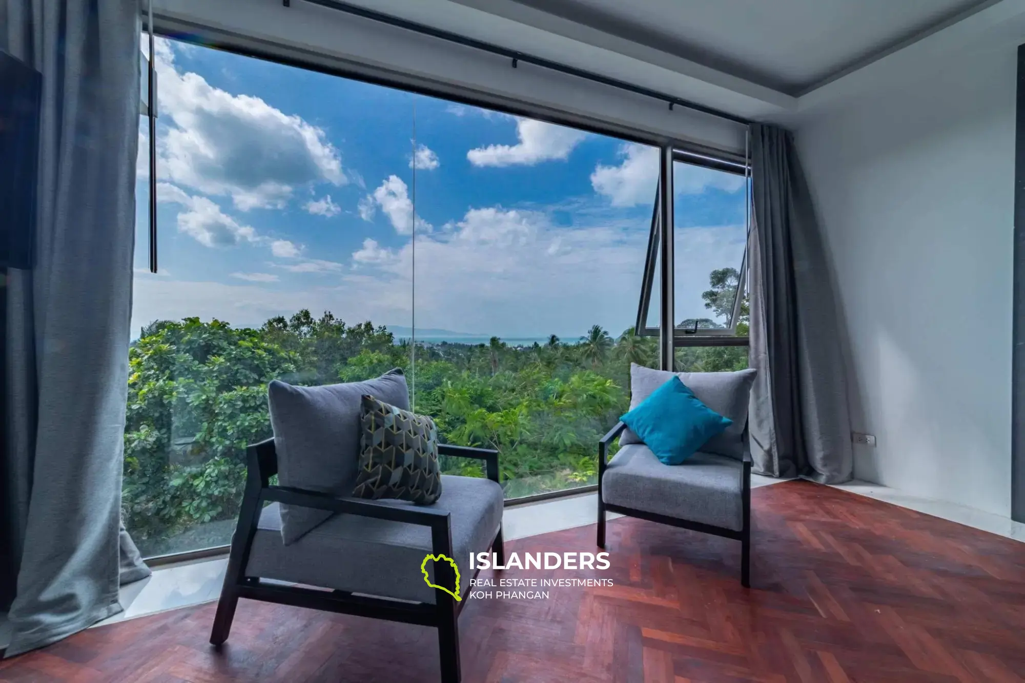 Sea view villa located in Thongsala