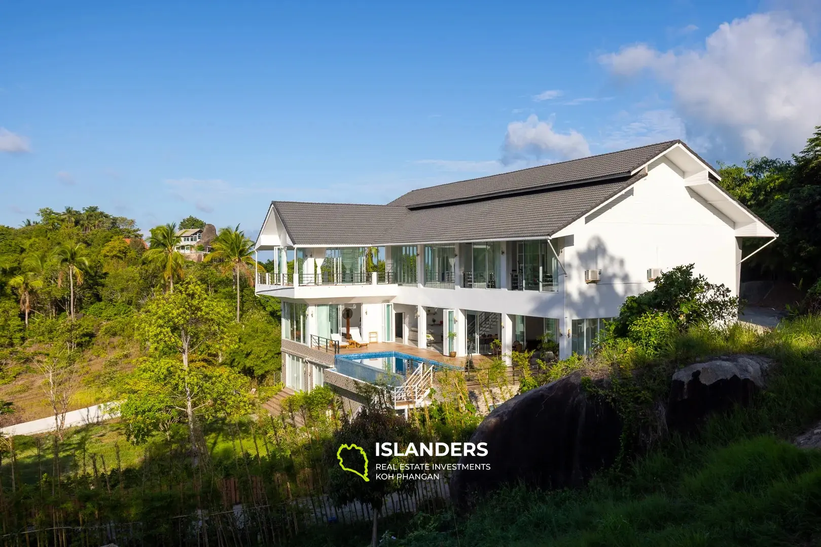 Villa 5 chambres avec piscine et vue mer. Région de Thongsala