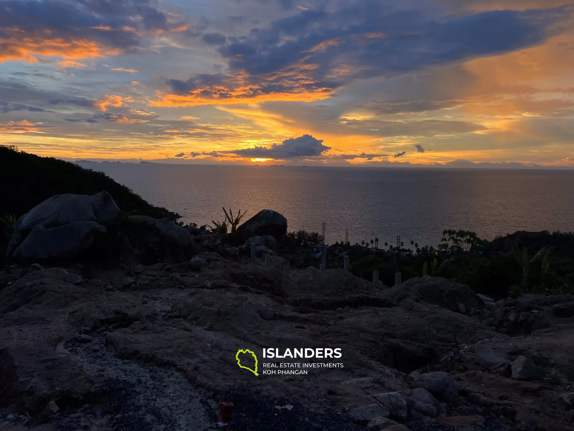 Terrain panoramique avec vue sur la mer au coucher du soleil sur Haad Yao 3.34 Rai