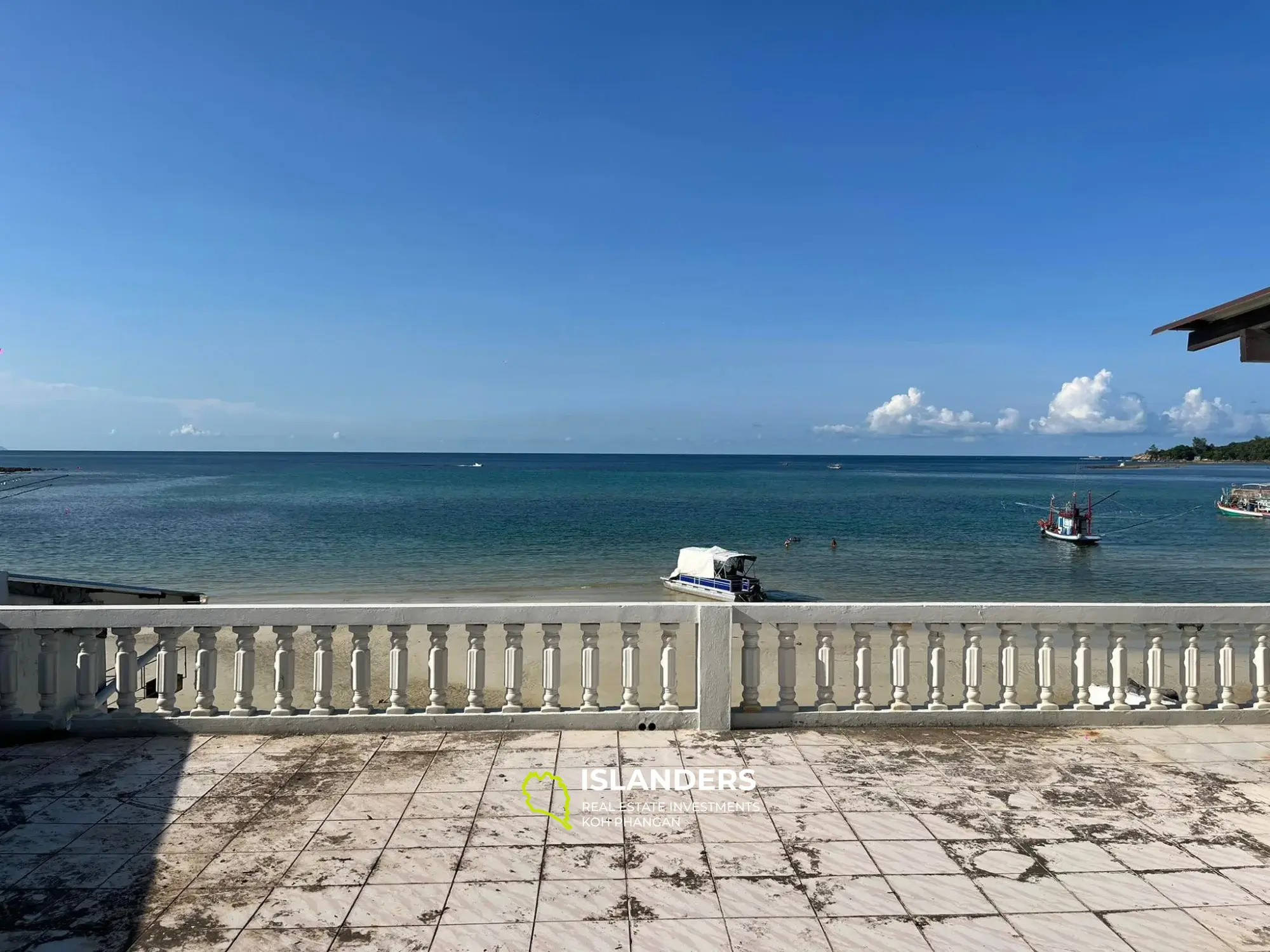 Villa de 2 étages sur la plage de Chaloklum