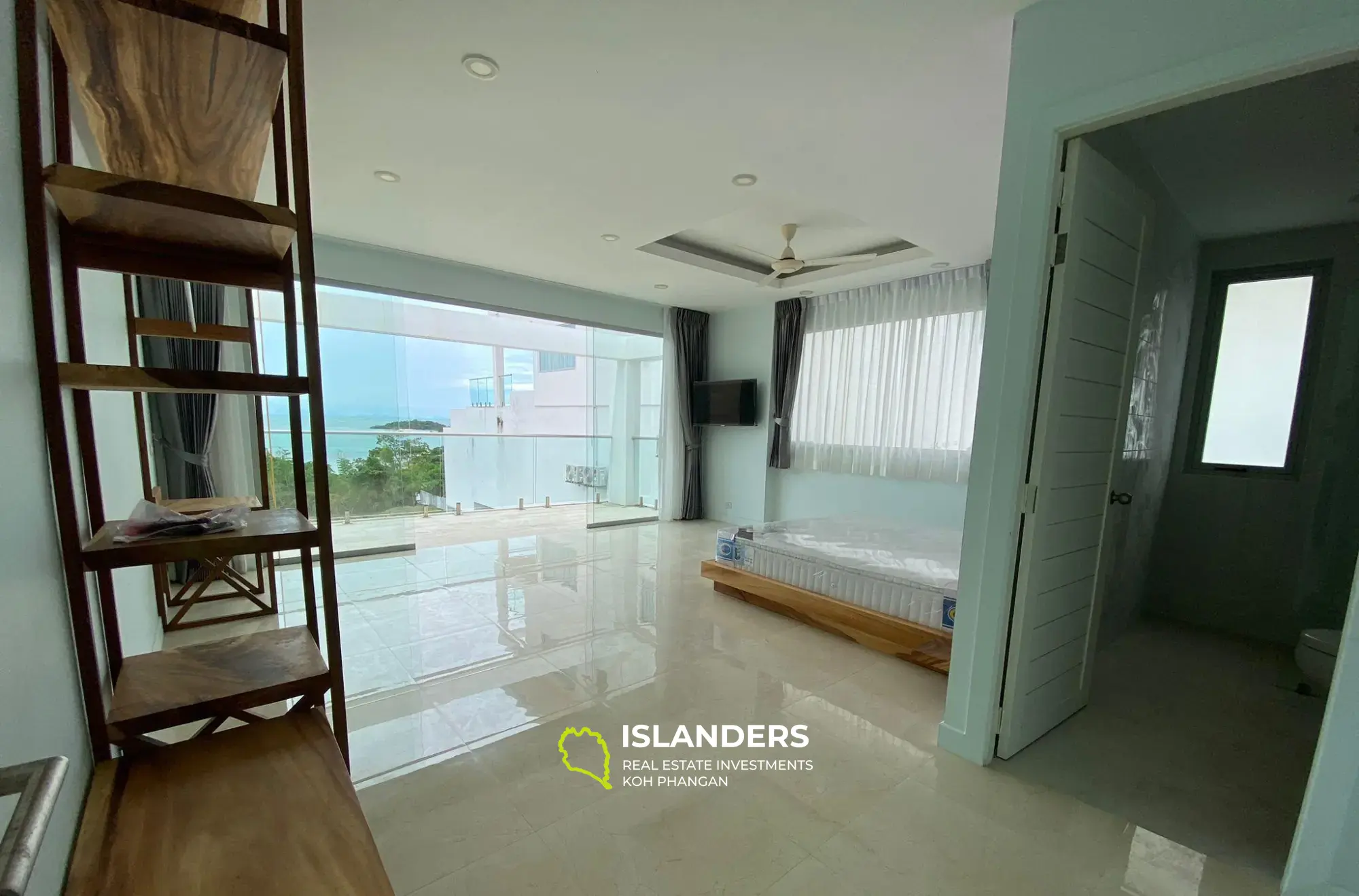 5 Bedrooms Sea View Villa at Plai Leam for Sale 