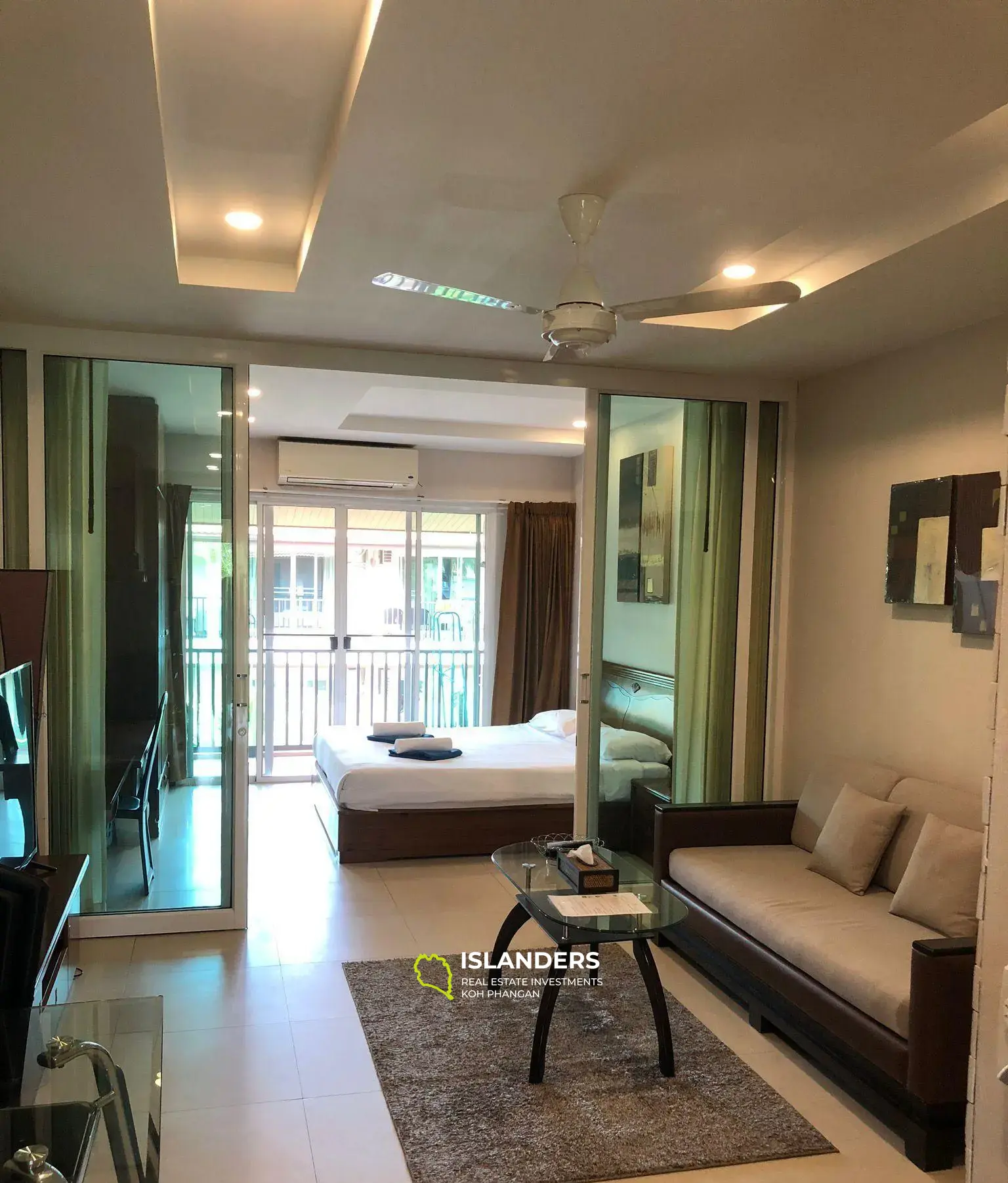 ขายคอนโด Whispering Palms Suite 1 ห้องนอน