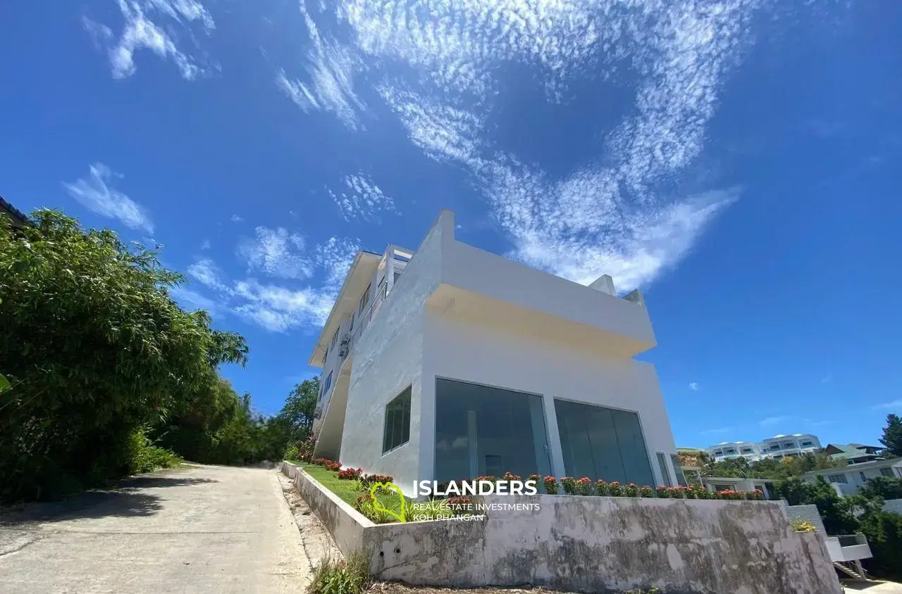 Villa mit 5 Schlafzimmern und Meerblick zum Verkauf in Plai Laem