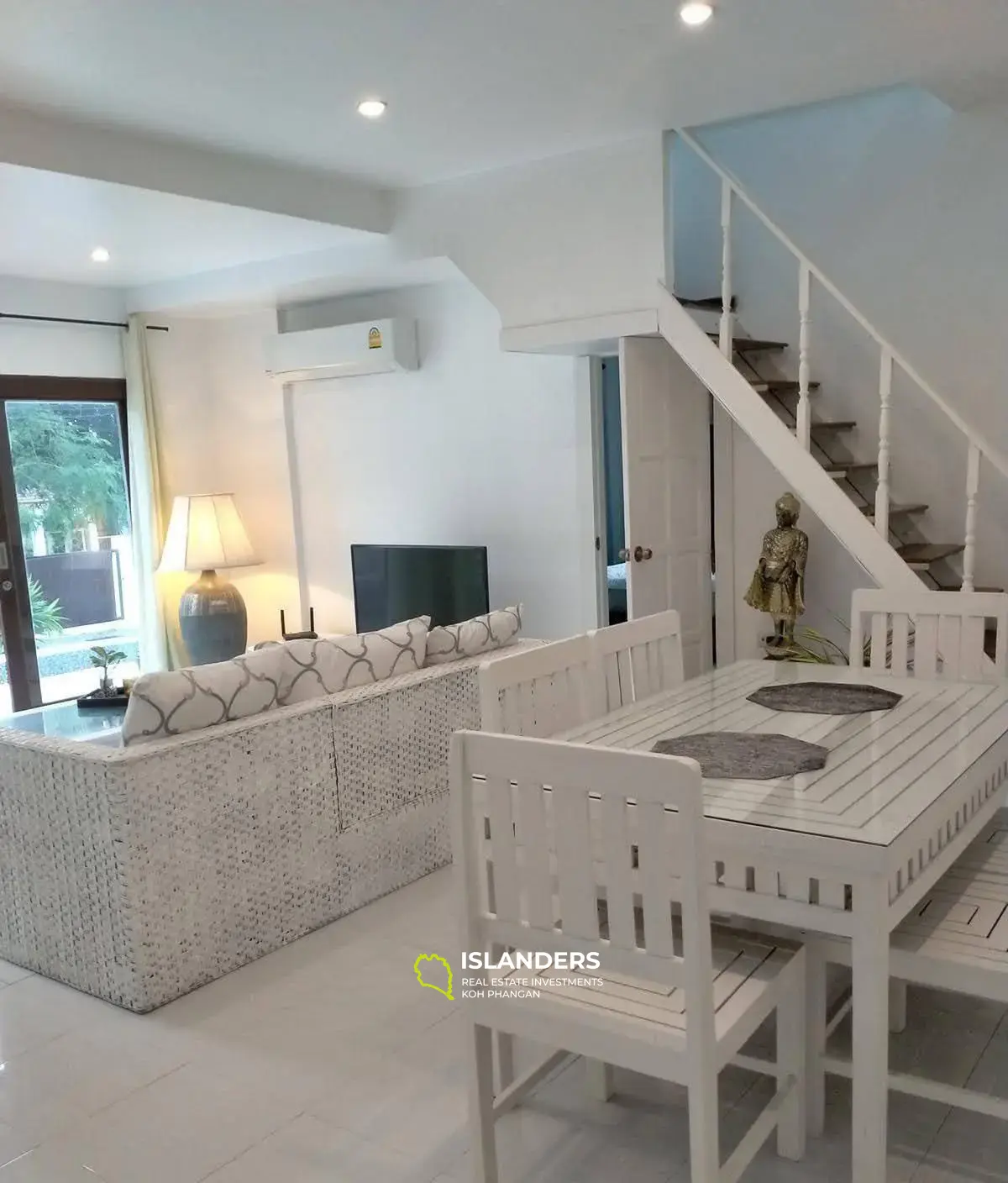 4 Bedrooms Pool Villa in Bo Phut