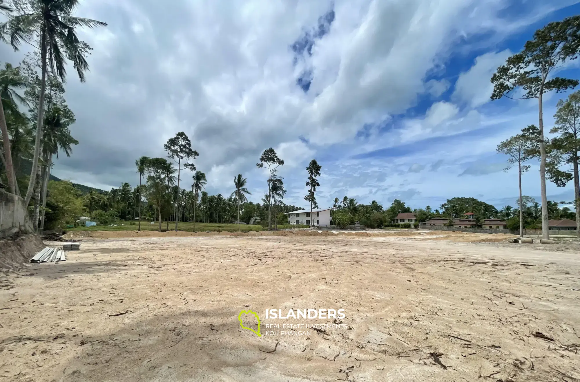 1,216 SQM. Mountain View Land in Mae Nam for Sale 