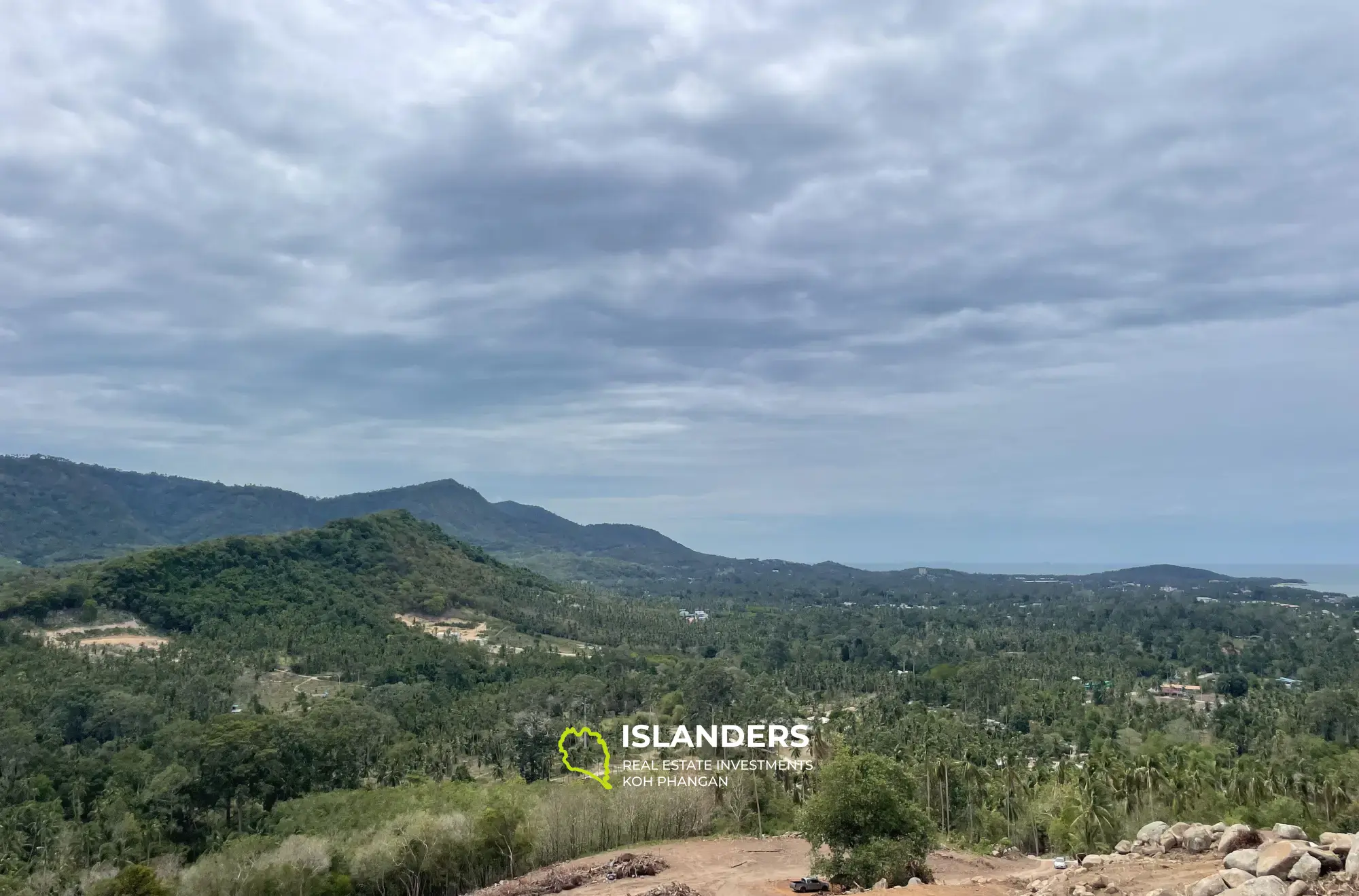 Grundstück zum Verkauf 1 Rai mit Meer- und Bergblick in Mae Nam