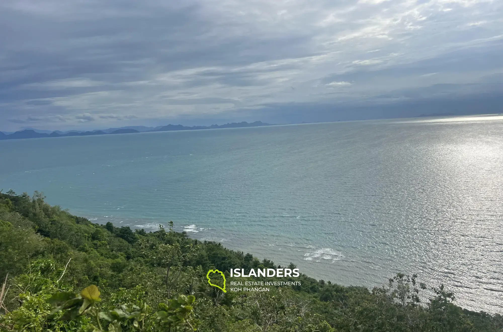 Terrain vierge et naturel de 22 Rai à vendre à Taling Ngam