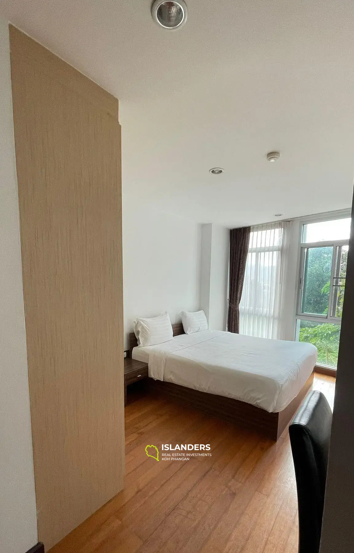 2 Bedroom Condo for sale at Baan Arisara Samui 