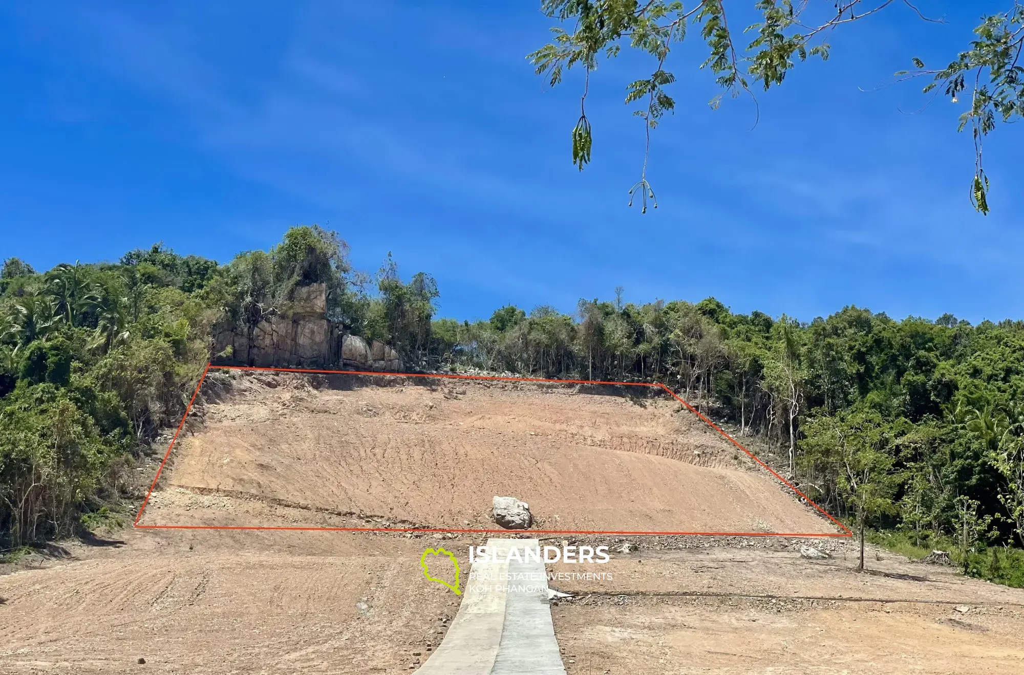 Superbe terrain de 3 200 m² avec vue sur l'océan à Mae Nam