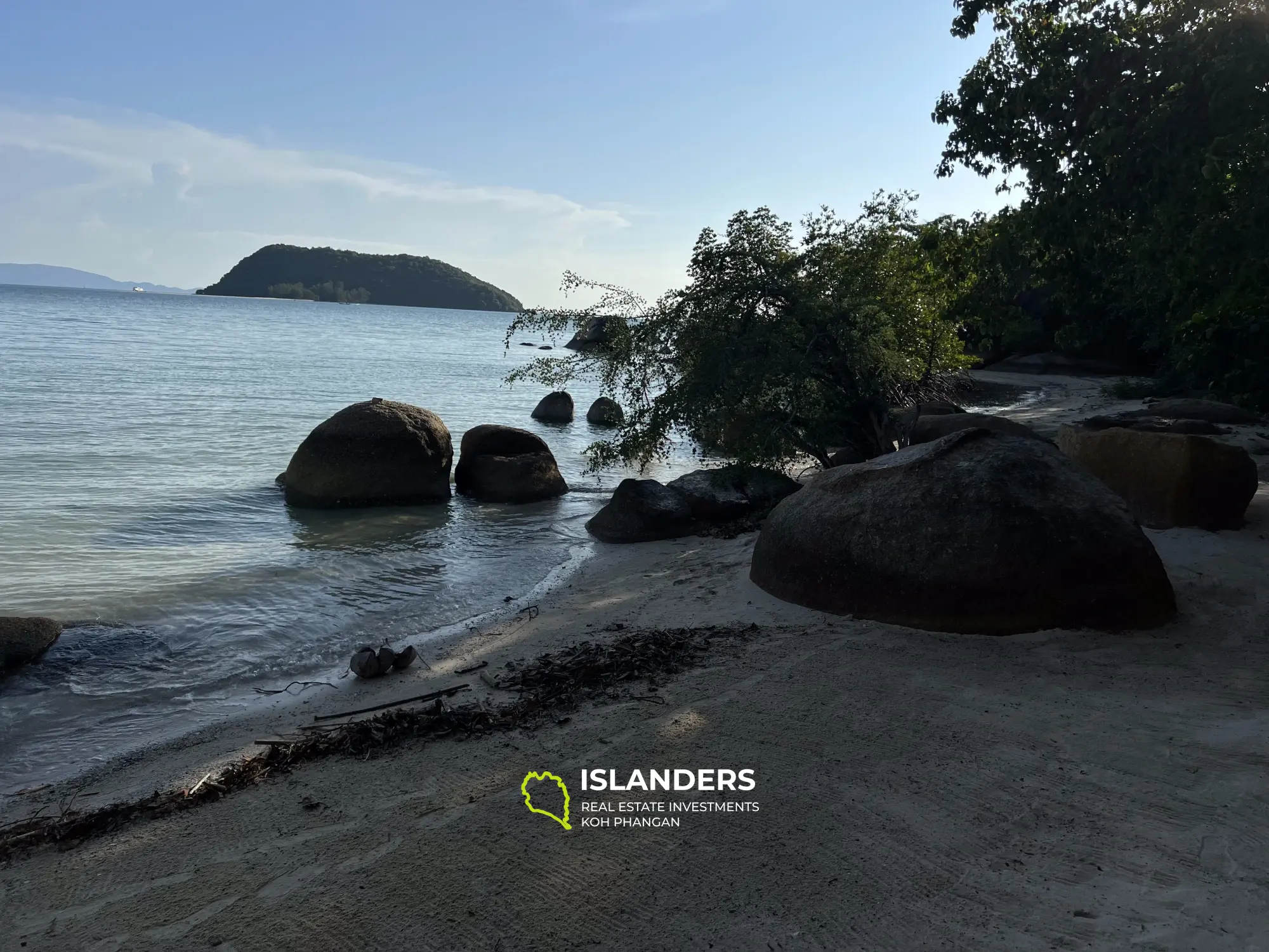 อสังหาริมทรัพย์ริมชายหาดสุดพิเศษใกล้ท้องศาลา