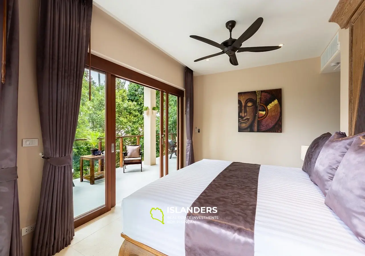 Authentic Thai Elegance 4BR Villa avec vue sur la mer sur Haad Salad