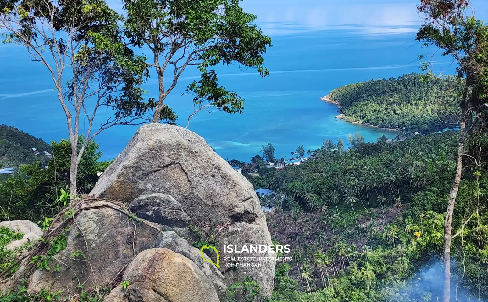 Rare opportunité de posséder un grand terrain avec vue sur la mer sur les collines de Haad Yao de 5 700 m²