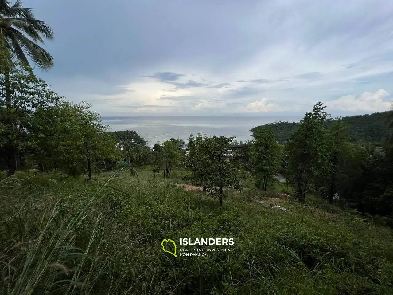 Exklusives Land auf Had Salad: Meerblick und Sonnenuntergang