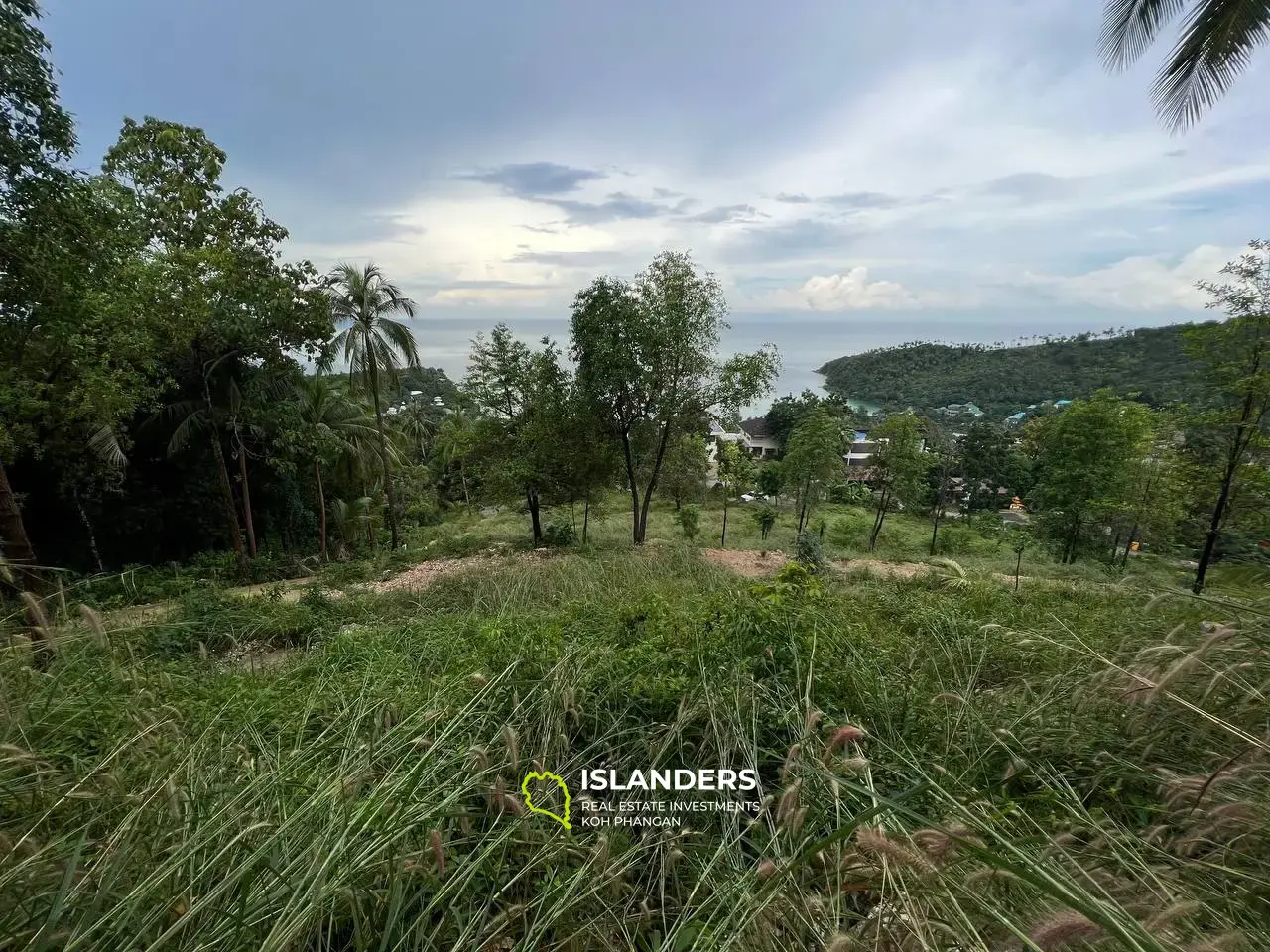 Exklusives Land auf Had Salad: Meerblick und Sonnenuntergang