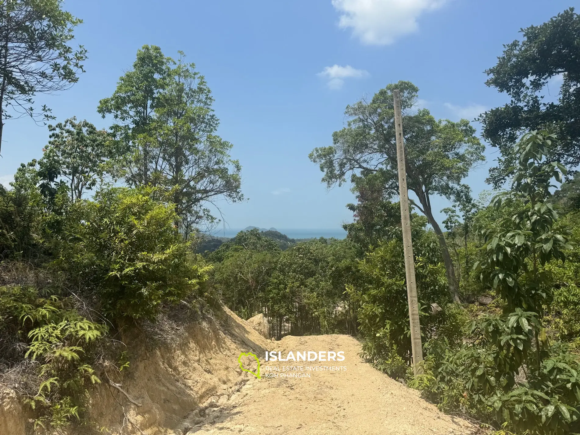 Großes Grundstück mit Meerblick und Dschungelblick und gutem Potenzial in Sritanu (unbefestigte Straße, kein Strom), 25.6775 Rai