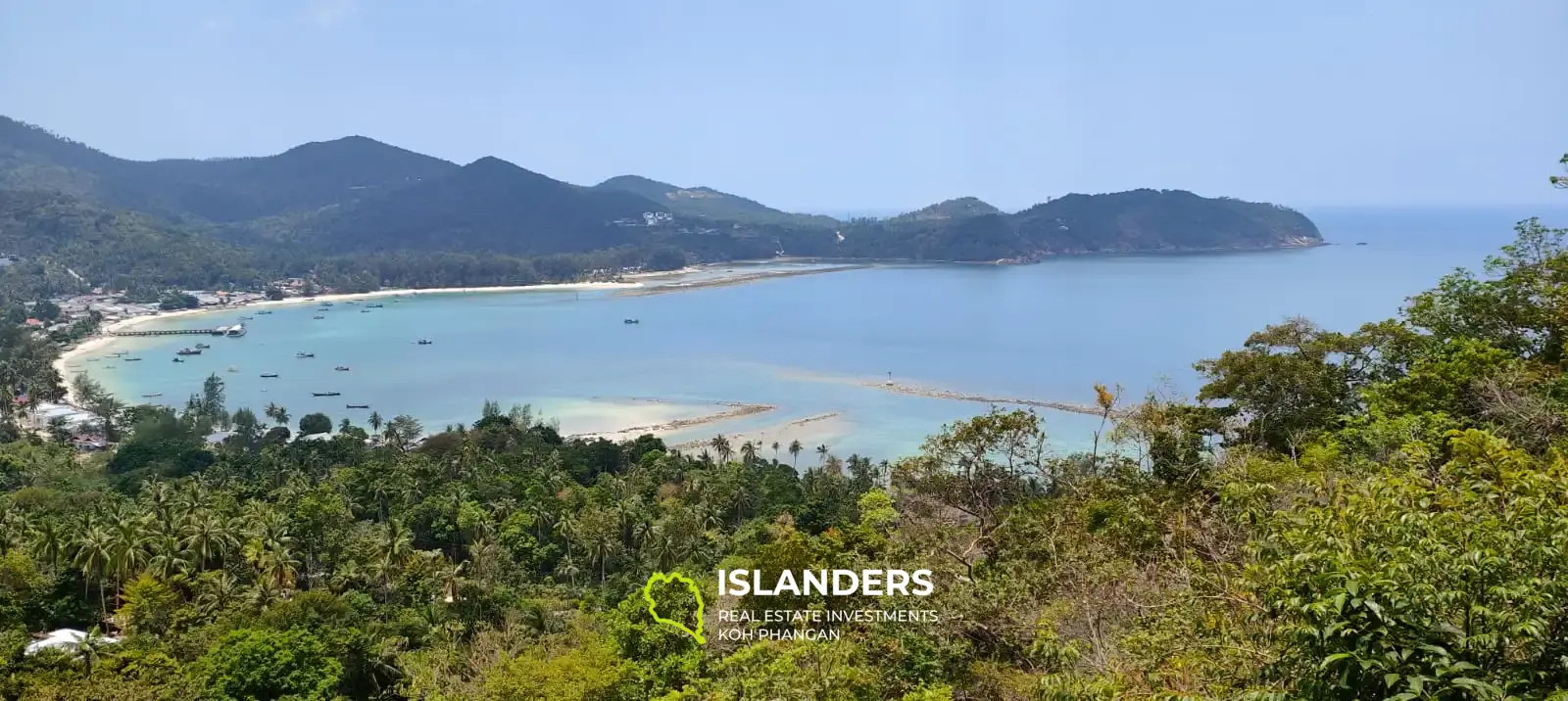 Magnifique terrain vue mer avec route et électricité