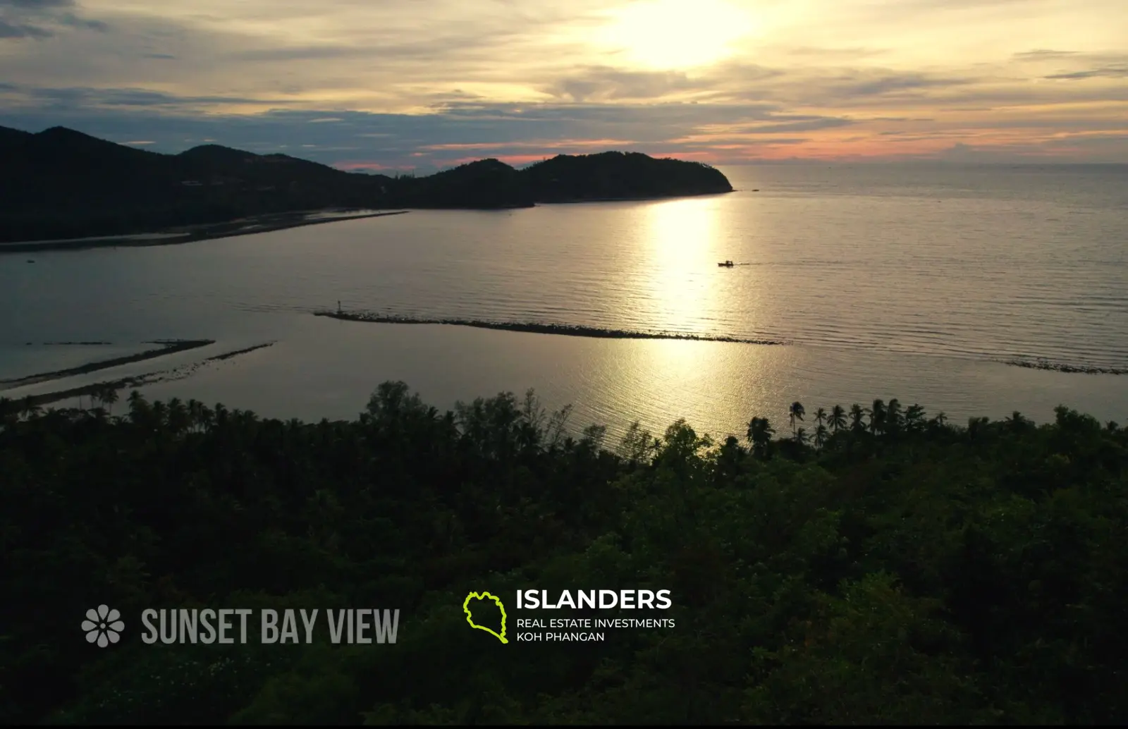 Magnifique terrain vue mer avec route et électricité