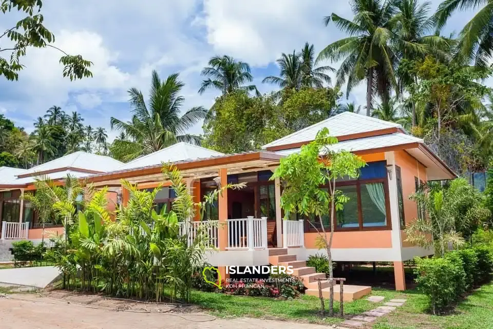 Bonne maison de 2 chambres avec grand terrain (Tuyau numéro 2)