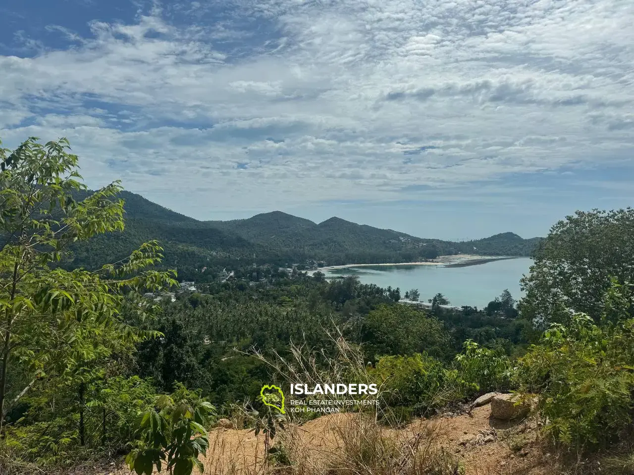 Magnifique terrain avec vue sur la mer sur Chaloklum 4 rai