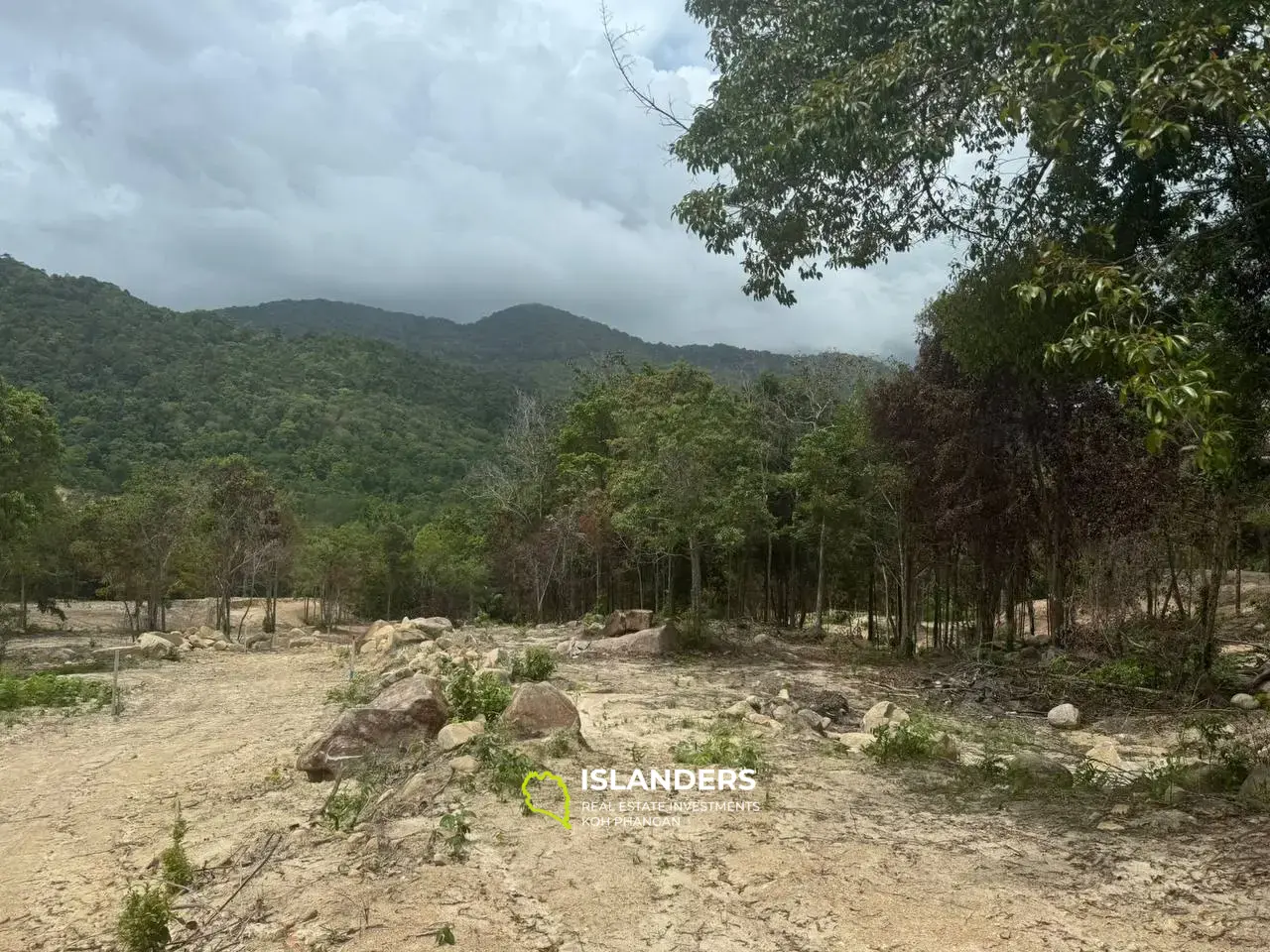 Magnifique terrain de montagne à Madua Wan (parcelle F)