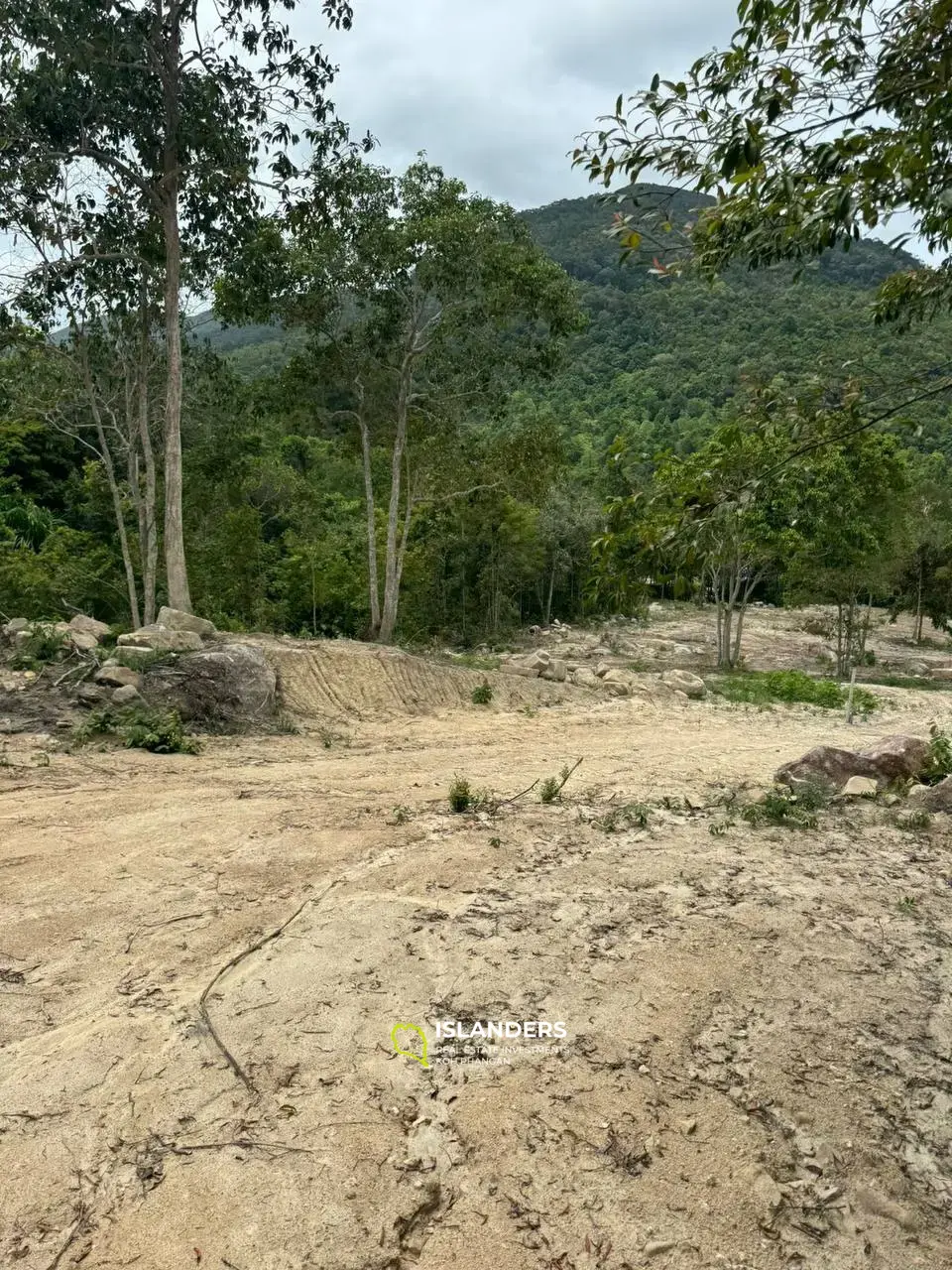 Erstaunliches Bergland in Madua Wan (Grundstück F)