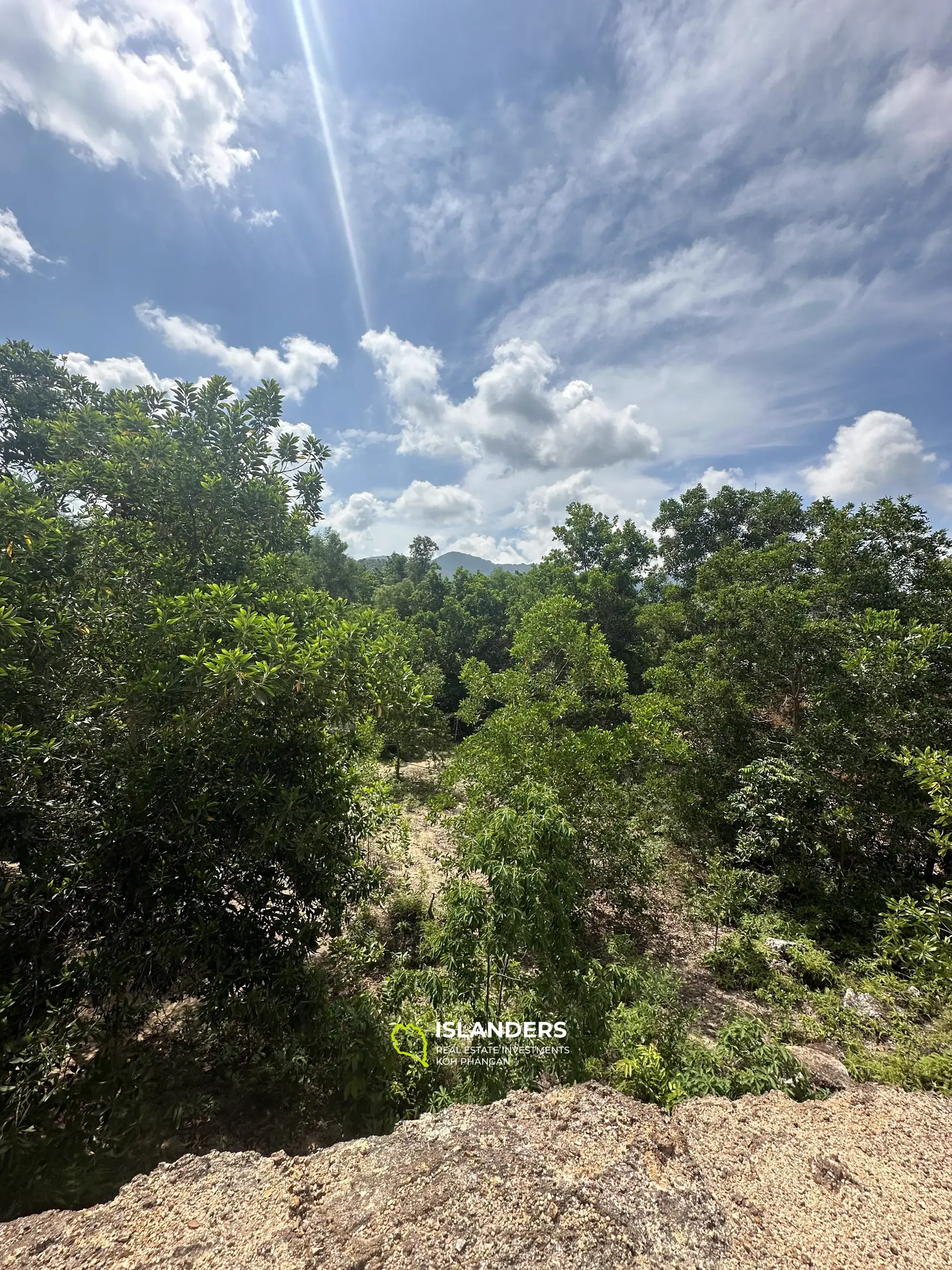 Flat land with amaizing Mountain View on Chalock Ban Kao