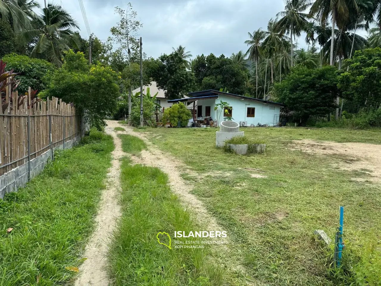 Kleines Stück Land in der „Coconut Lane“!