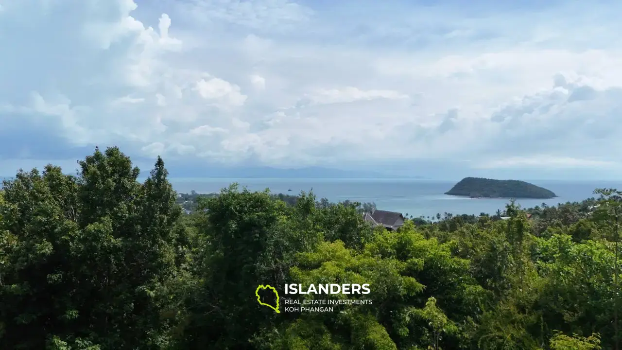 Superbe terrain avec vue sur la mer à Naiwok