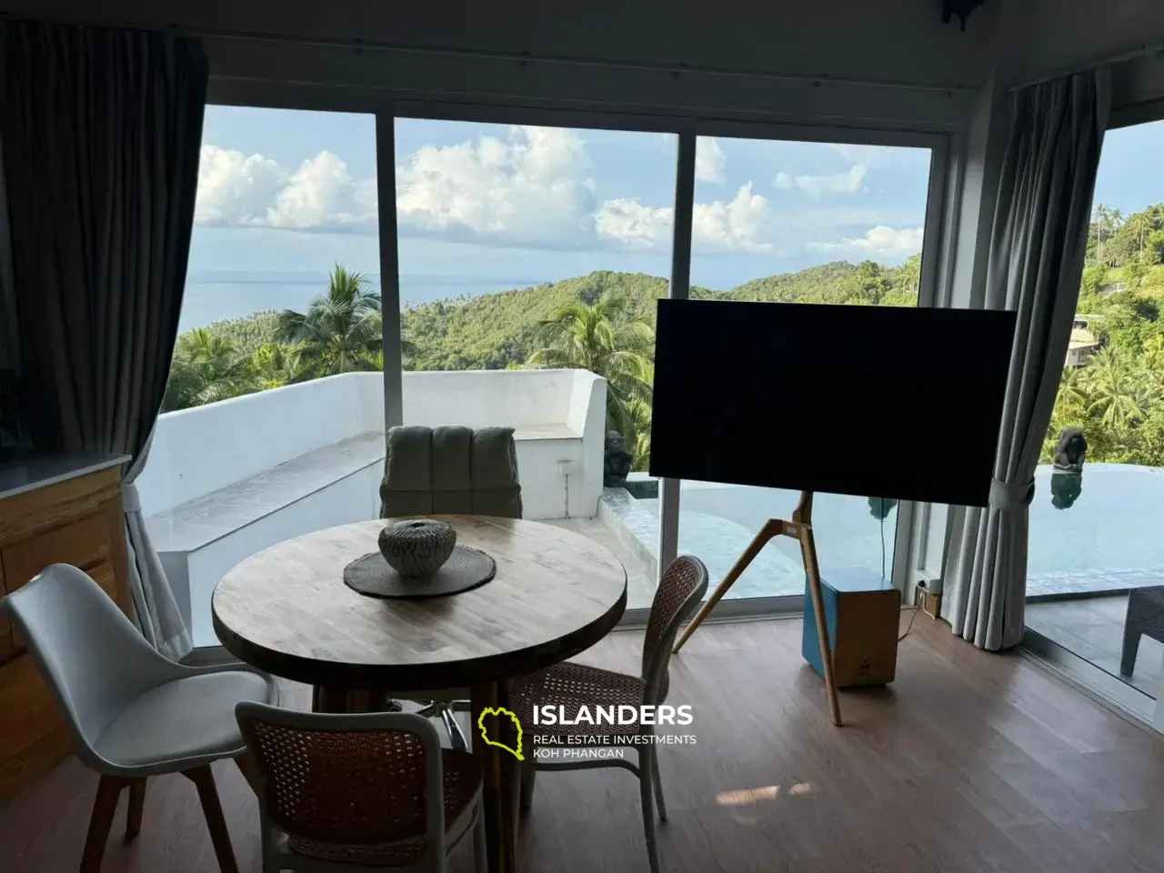 1 BR Seaview Villa in Haad Salad!