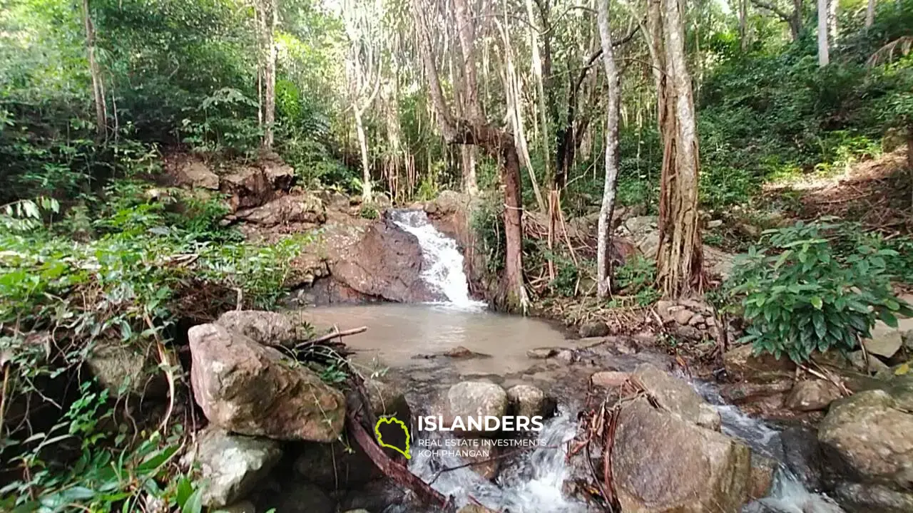 ที่ดินขนาดใหญ่ในโฉลกหลำ พร้อมวิวทะเล