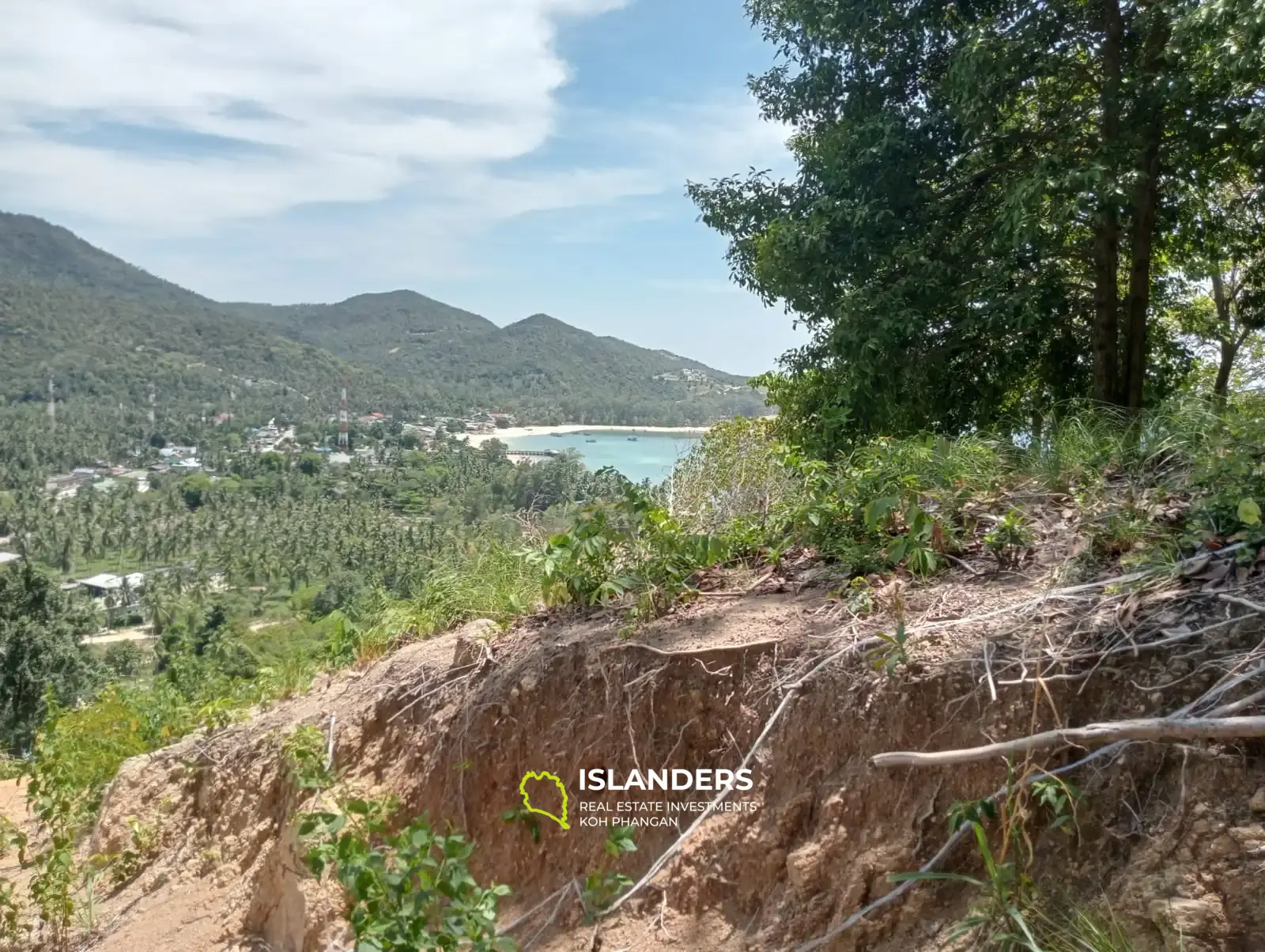 Magnifique terrain avec vue sur la mer