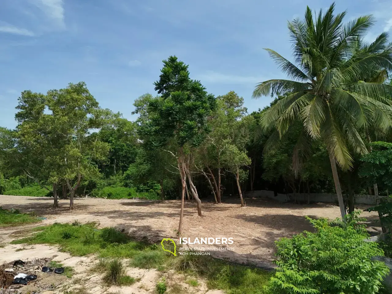 Terrain plat avec vue imprenable sur les montagnes