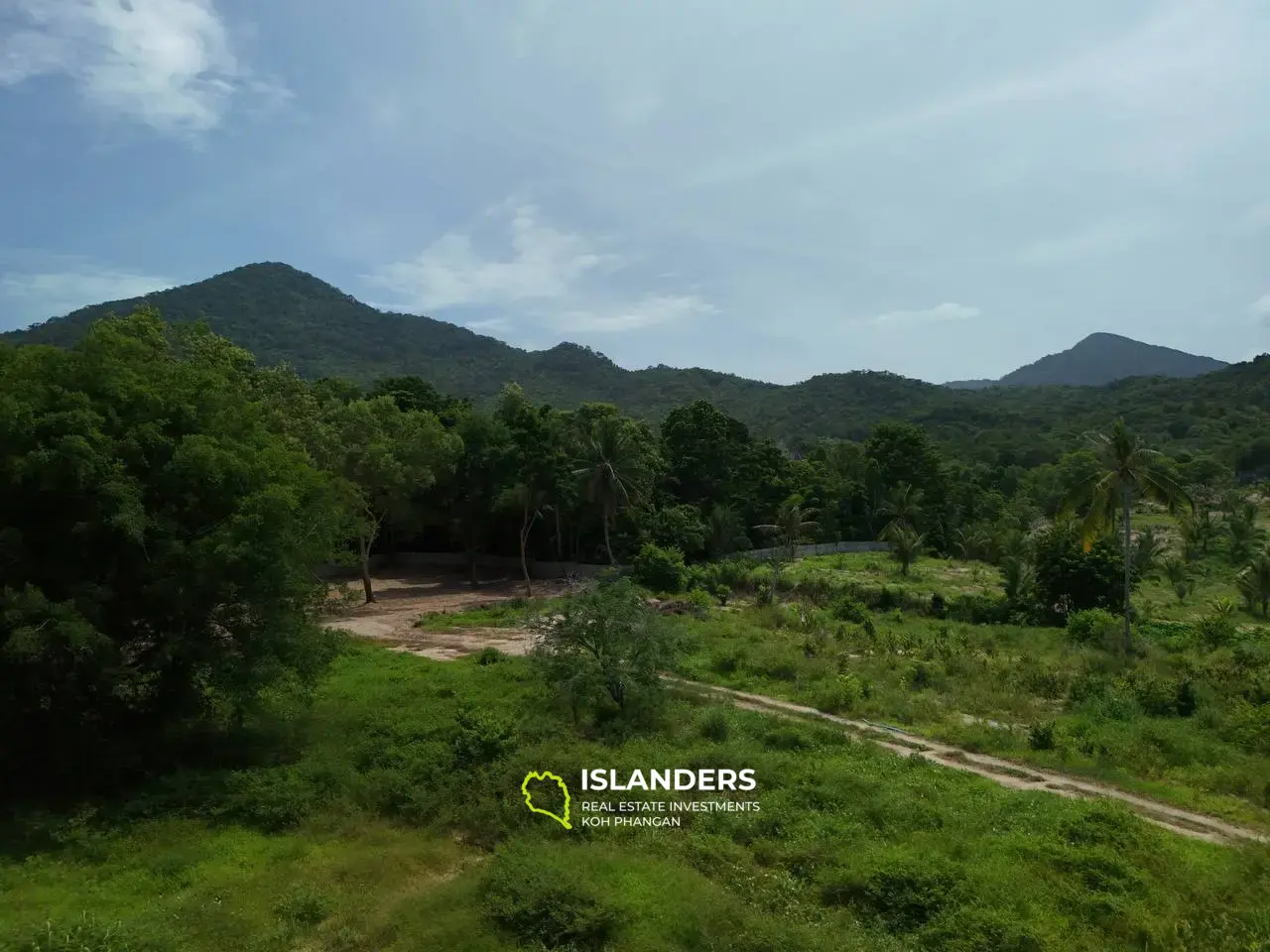 Flat land with amazing Mountains view